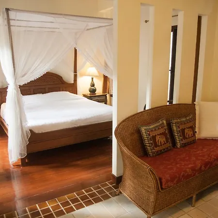 Baan Orapin Bed & Breakfast Chiang Mai Exterior photo